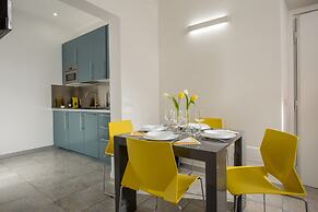 GCF Luxury Suites, Guest House