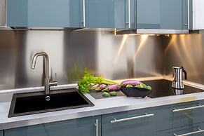 GCF Luxury Suites, Guest House