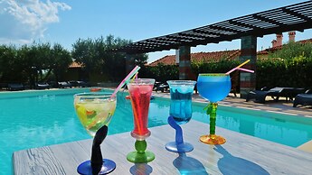 Sunday Summer Resort