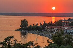 Sunday Summer Resort