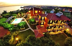 Sunday Summer Resort