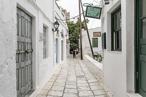 Traditional Inn Pirethron