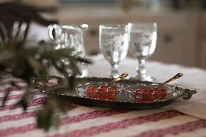 Traditional Inn Pirethron