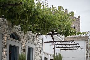 Traditional Inn Pirethron