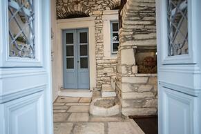 Traditional Inn Pirethron