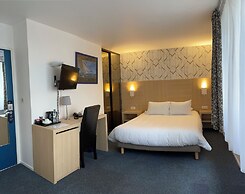 Cit' Hôtel la Pyramide