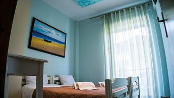 Milonas House Apartments