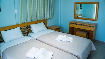 Milonas House Apartments