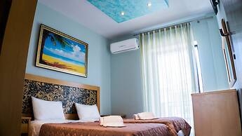 Milonas House Apartments