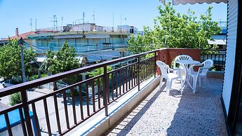 Milonas House Apartments