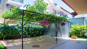 Milonas House Apartments