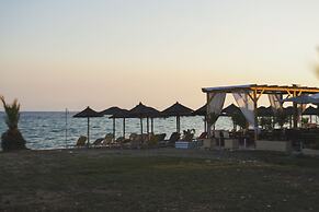 Milonas House Apartments