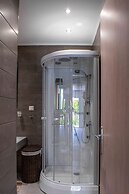 Milonas House Apartments