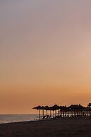 Milonas House Apartments