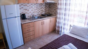 Milonas House Apartments