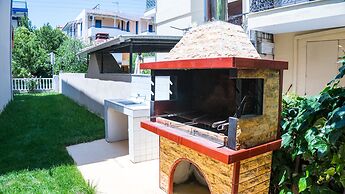 Milonas House Apartments