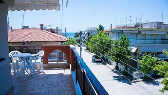 Milonas House Apartments