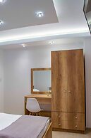 Milonas House Apartments