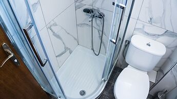 Milonas House Apartments