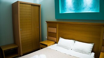 Milonas House Apartments