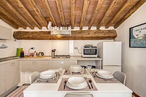 AwesHome - Lungarno Bellavista Penthouse