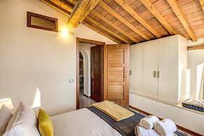 AwesHome - Lungarno Bellavista Penthouse