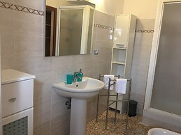 AwesHome - Lungarno Bellavista Penthouse