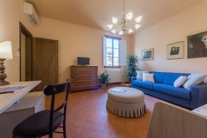 House in Florence Blue