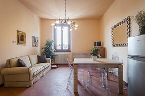 House in Florence Red