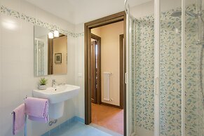 House in Florence Red