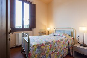 House in Florence Red