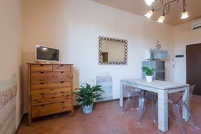 House in Florence Red