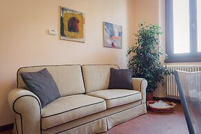 House in Florence Red