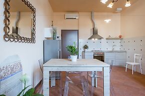 House in Florence Red