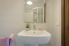 House in Florence Red