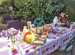 La Petite Maison près de l'Eglise