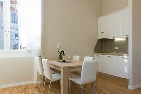 Unique & Stylish Repubblica