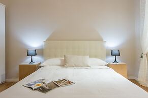 Unique & Stylish Repubblica