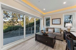 SookePoint Ocean Cottage Resort