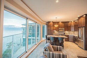 SookePoint Ocean Cottage Resort