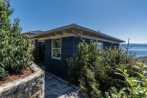 SookePoint Ocean Cottage Resort