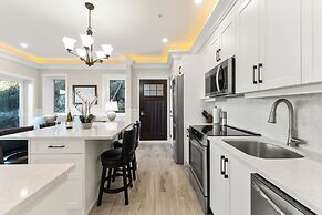 SookePoint Ocean Cottage Resort