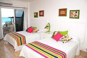 AR Cancun Plaza