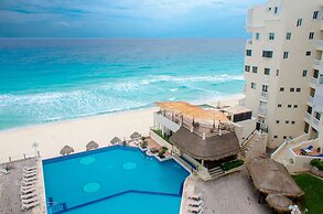 AR Cancun Plaza