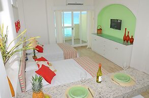 AR Cancun Plaza