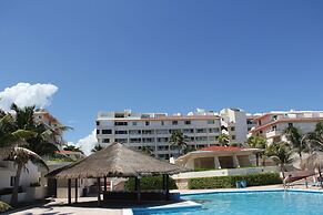 Suites Brisas Cancun