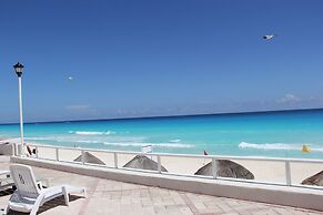 Suites Brisas Cancun