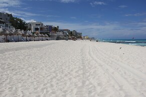 Suites Brisas Cancun