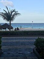 Suites Brisas Cancun