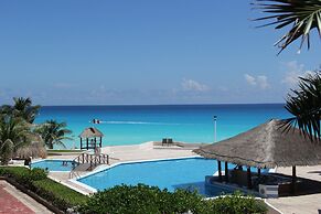 Suites Brisas Cancun
